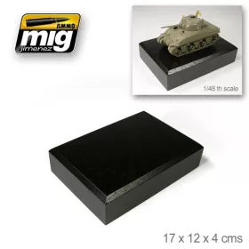   A.MIG-8052 Fa bemutató alap makettekhez - WOODEN BASE 17 x 12 x 4 cm