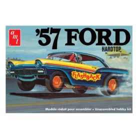 AMT 1010 1957 Ford Hardtop (1/25) autó makett