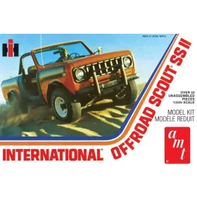 AMT 1102 International Scout II (1/25) autó makett