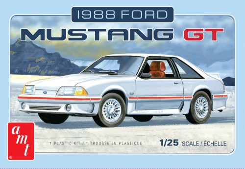 AMT 1216 1/25 1988 Ford Mustang 2T (1/25) autó makett