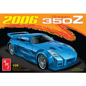 AMT 1220 2006 Nissan 350Z (1/25) autó makett
