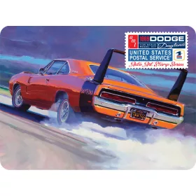   AMT 1232 1969 Dodge Charger Daytona (USPS Stamp Series Collector Tin) autó makett (1/25) autó makett