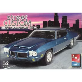 AMT 38162 Street Custom 1972 Pontiac GTO (1/25) makett autó