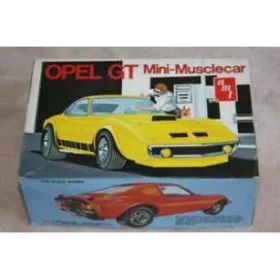 AMT 729 Buick Opel GT molded in white (1/25) Kamion makett
