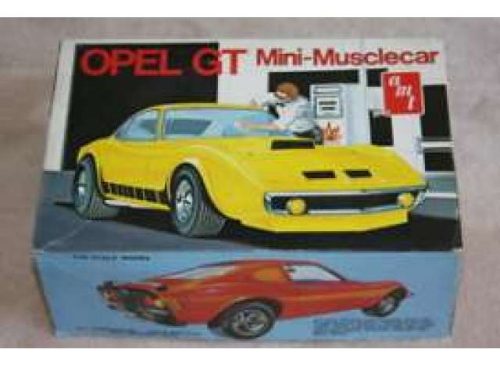 AMT 729 Buick Opel GT molded in white (1/25)