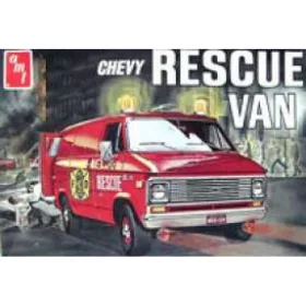   AMT 812 1975 Chevrolet Rescue Van Molded in white (1/25) makett autó