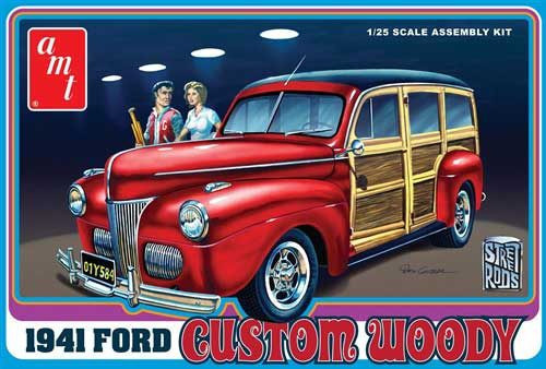 AMT 906 1941 Ford Custom Woody (1/25)