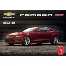 AMT 978 2016 Chevrolet Camaro SS (1/25) makett autó