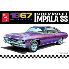 AMT 981 1967 Chevy Impala SS (1/25) makett autó