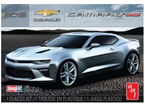 AMT 982 2016 Chevrolet Camaro SS, Modelkit Plastic. (1/25) makett autó