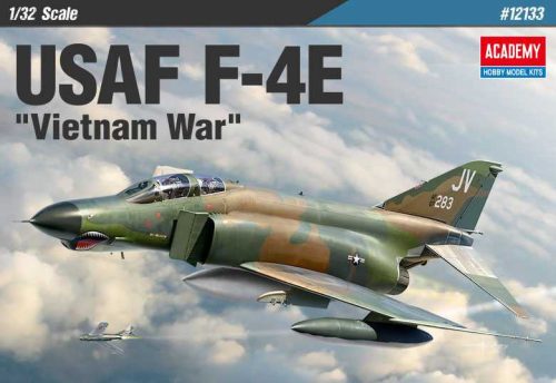 Academy_12133 USAF F-4E "Vietnam War" (1/32)