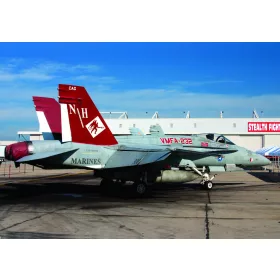 Academy_12520 USMC F/A 18A+ VMFA-232 RED DEVILS (1/72)