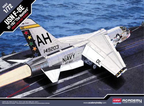 Academy_12521 USN F-8E VF-162 "The Hunters" (1/72)