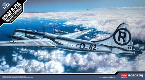 Academy_12528 B-29A "ENOLA GAY & BOCKSCAR" (1/72)