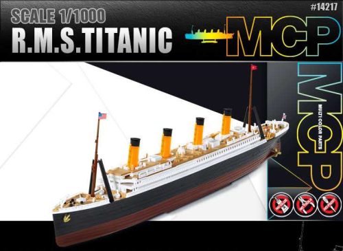 Academy_14217 RMS TITANIC MCP (1/1000)