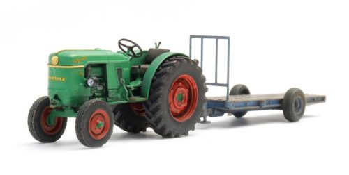 Artitec 387.706 Deutz D30 traktor, gyümölcsszállító utánfutóval (H0)
