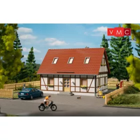Auhagen 11455 Favázas családi ház (H0)