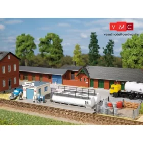 Auhagen 13326 Dízelmozdony töltőállomás (TT)