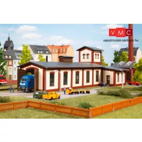   Auhagen 13345 Fűtőház, egyvágányos, különálló vízházzal (TT)