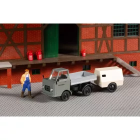   Auhagen 40512 Multicar M22 platós teherautó, kompresszor utánfutóval (TT)