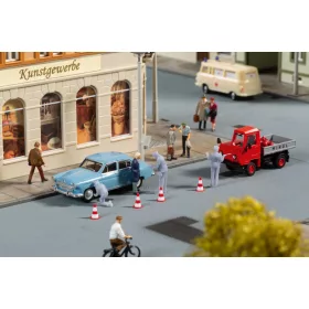   Auhagen 43684 Közlekedési rendőrök munka közben, 3 db (TT) - festetlen