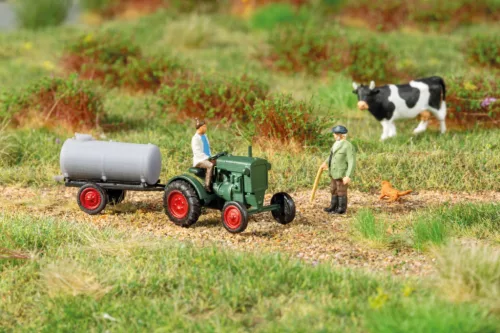 Auhagen 43697 Deutz traktor, mezőgazdasági tartályutánfutóval (TT)