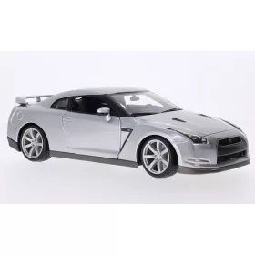   Bburago Nissan GT-R (R35) ezüst, 2009 (18-12079SILVER) (1:18)