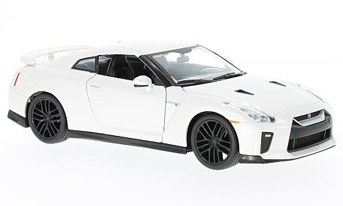 Bburago Nissan GT-R 2017, metálfehér (18-21082WHITE) (1:24)