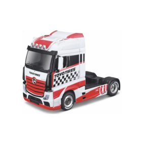   Bburago Mercedes-Benz Actros Gigaspace Custom nyergesvontató, fehér, Dekor, 2020, Toyo Tires (18-32201) (1:43)