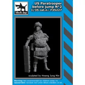   Black Dog F35227 US paratrooper before jump N°2 dioráma makett kiegészítő (1/35)
