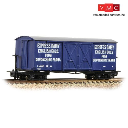 Branchline 393-029 Bogie Covered Goods Wagon 'Express Dairy Company' Blue