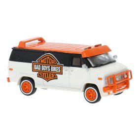   Brekina 18260 Chevrolet C20, dobozos, "Bad Boys" (H0)