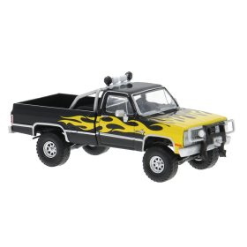 Brekina 19693 Chevrolet C10, fekete - sárga lángokkal (H0)