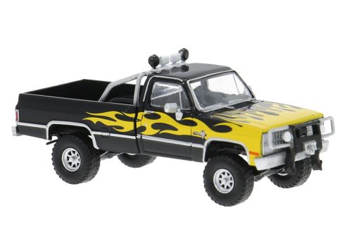 Brekina 19693 Chevrolet C10, fekete - sárga lángokkal (H0)