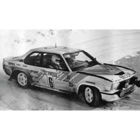Brekina 20770 Opel Ascona B 400, Dekor gelb/silber (H0)