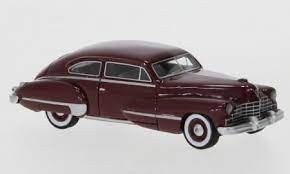 Brekina BOS87771 Cadillac Series 62 Club Coupe 1946, metál bordó (H0)