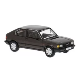 Brekina PCX870710 Alfa Romeo Alfasud ti, sötétbarna (H0)
