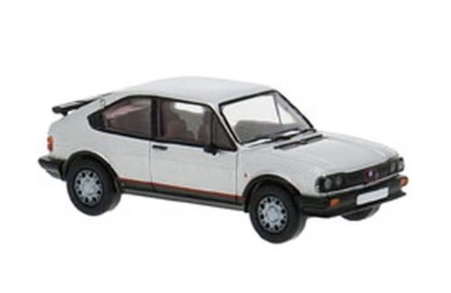 Brekina PCX870711 Alfa Romeo Alfasud ti, ezüst (H0)