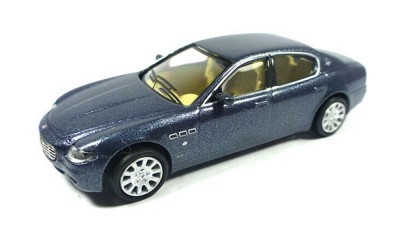 Brekina RIK38306 Maserati Quattroporte 2003, metálkék (H0)