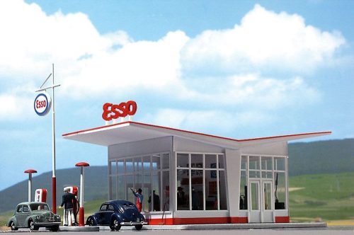 Busch 1005 Benzinkút az 50-es évekből - ESSO (H0)