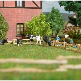 Busch 1042 Legelőkerítés készlet, 100 cm (H0)