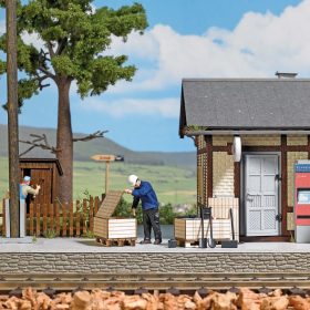 Busch 10702 Pályamunkás faládával és szerszámokkal, III.- IV. korszak (0)