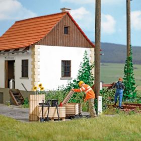 Busch 10703 Pályamunkás faládával és szerszámokkal, V.- VI. korszak (0)