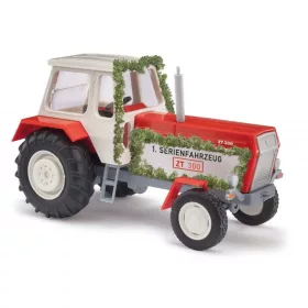   Busch 42852 Fortschritt ZT300 traktor, Erstes Serienfahrzeug (H0)