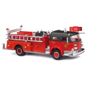 Busch 46018 LaFrance Pumper amerikai tűzoltóautó - Fire department (H0)