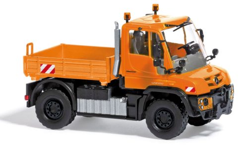 Busch 50933 Unimog U430 hótoló, útszóró adapterrel (H0)