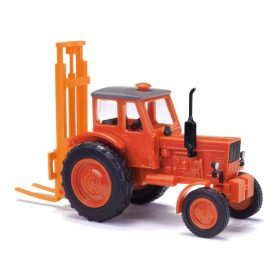 Busch 51353 Belarus MTZ-50, hátsó villás emelővel (H0)