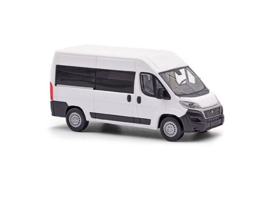 Busch 54650 Fiat Ducato, busz - fehér (H0)