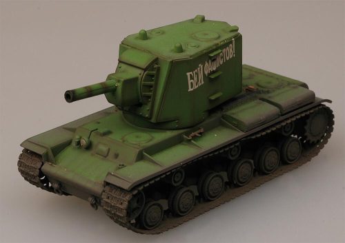 Easy Model 36281 KV-2 - Early  Russian Army (1/72) harckocsi modell