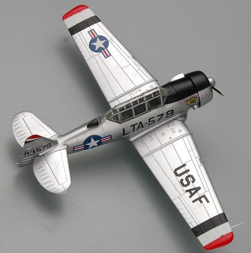 Easy Model 36319 North American T-6G of 6147th Tactical Control Group (1/72) repülőgép modell